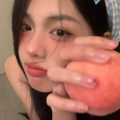 苏爷爷的肖像画 海报